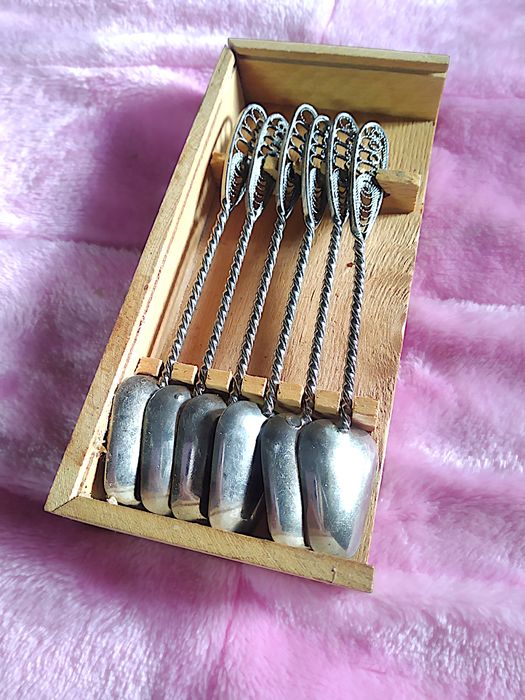 Набор винтажных чайных ложек с ажурными ручками, 6 шт.