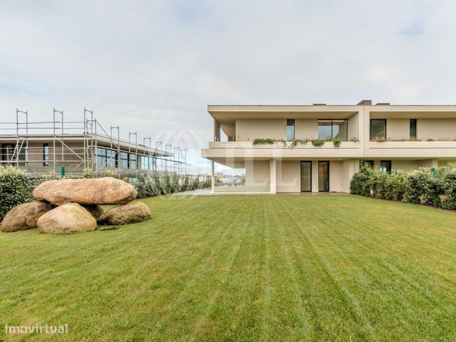 Moradia T3 com vista rio e mar, Vila Nova de Gaia, Porto