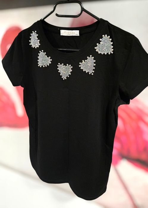 Czarna bluzka / T-shirt z cyrkoniowymi sercami holo, S/M