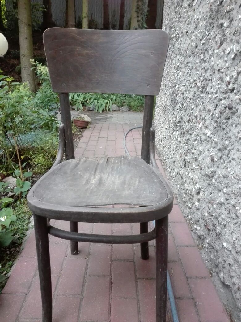 Zabytkowe krzeslo