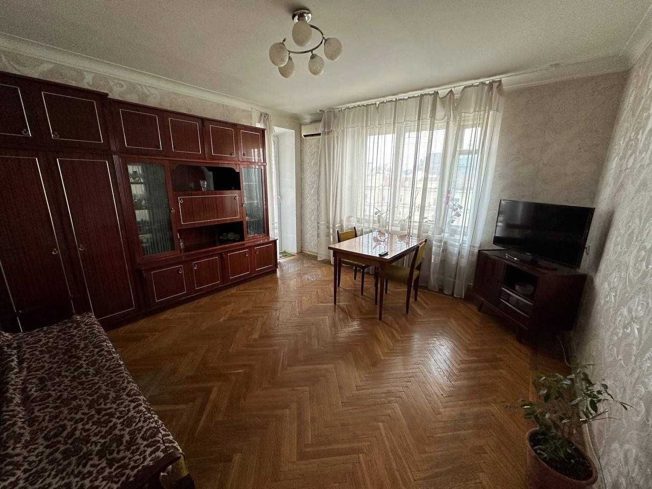Продам видовая 3 ком квартира Дзержинского Вернадского 33 105 м2