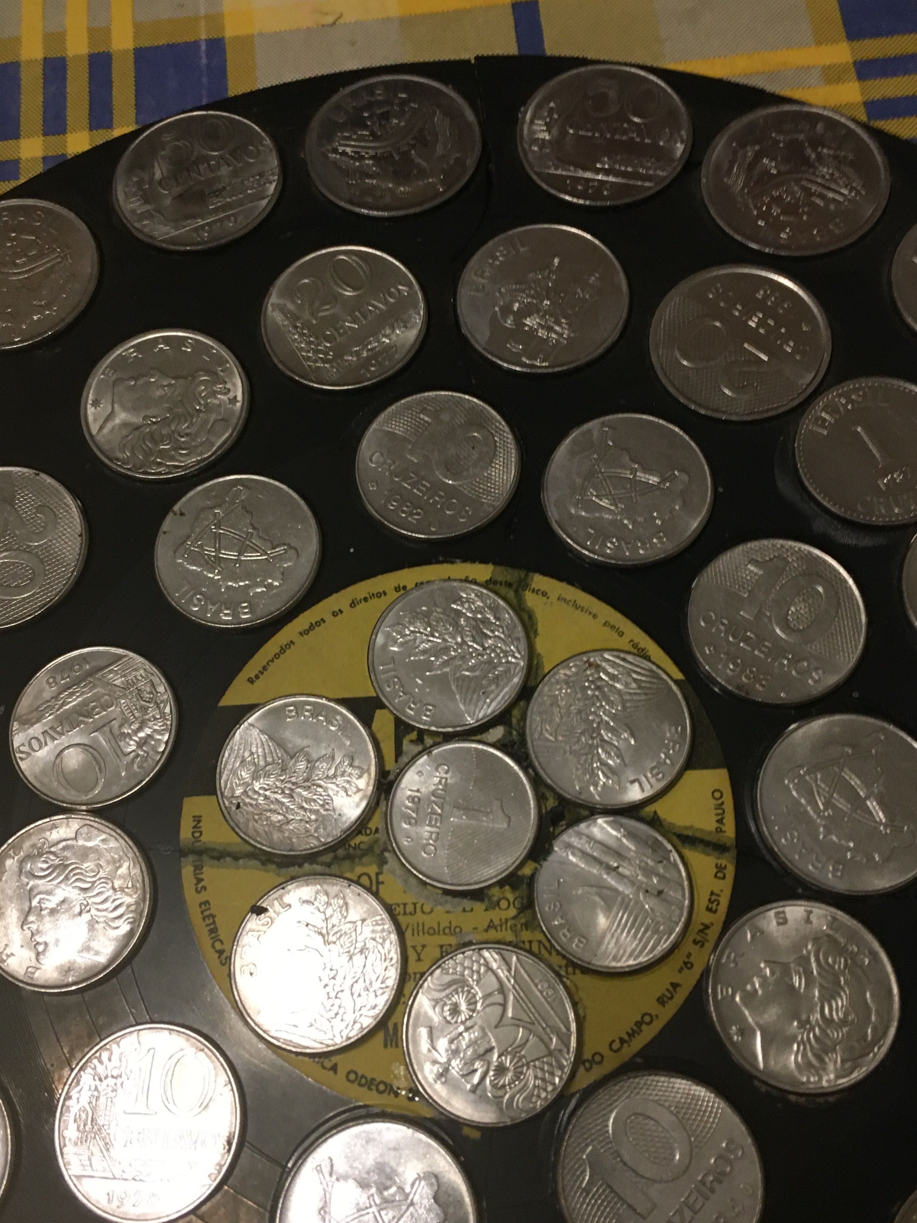 Moedas brasileiras anos 70 e 80