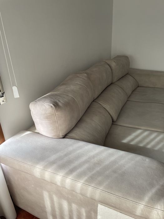 Sofá de 3 lugares com chaise longue