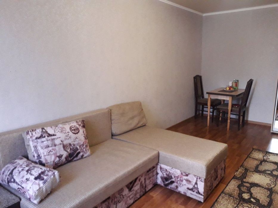 Центр!Здам 2х кімнатну квартиру гостинного типу!