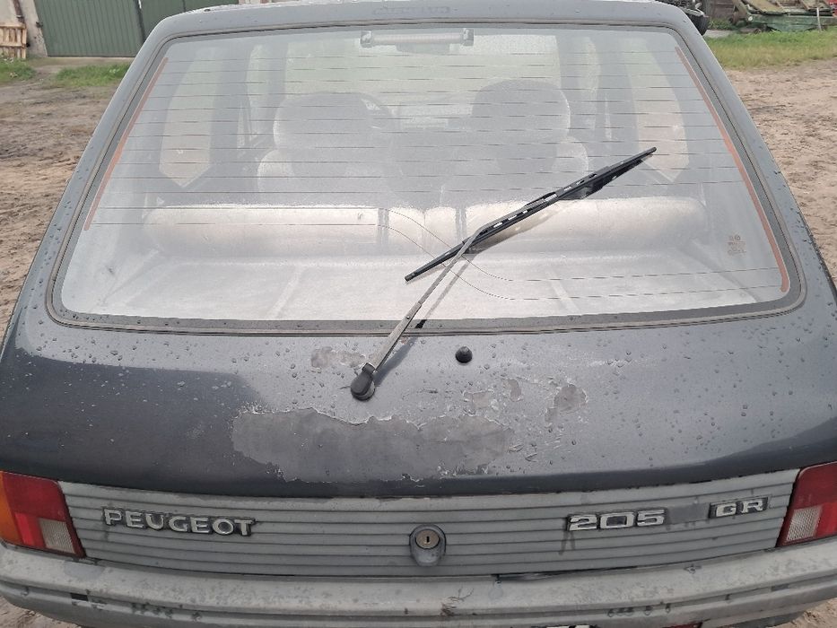 Peugeot  205 GR.