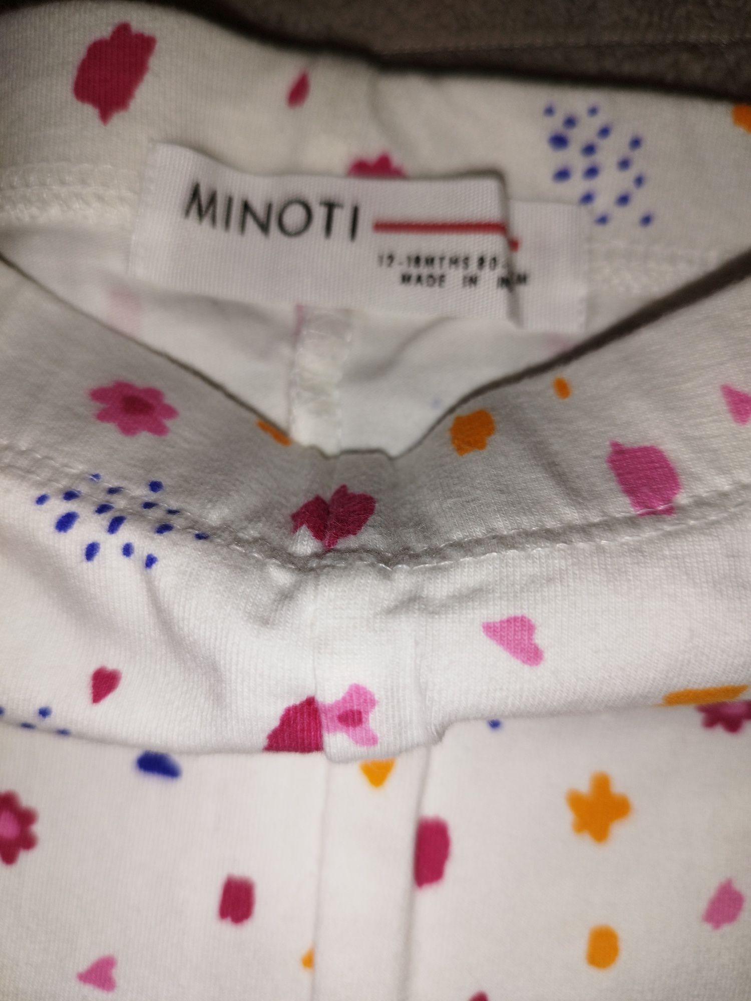 Komplet dziewczęcy 86 Minoti bluzka z krótkim rękawem i leginsy