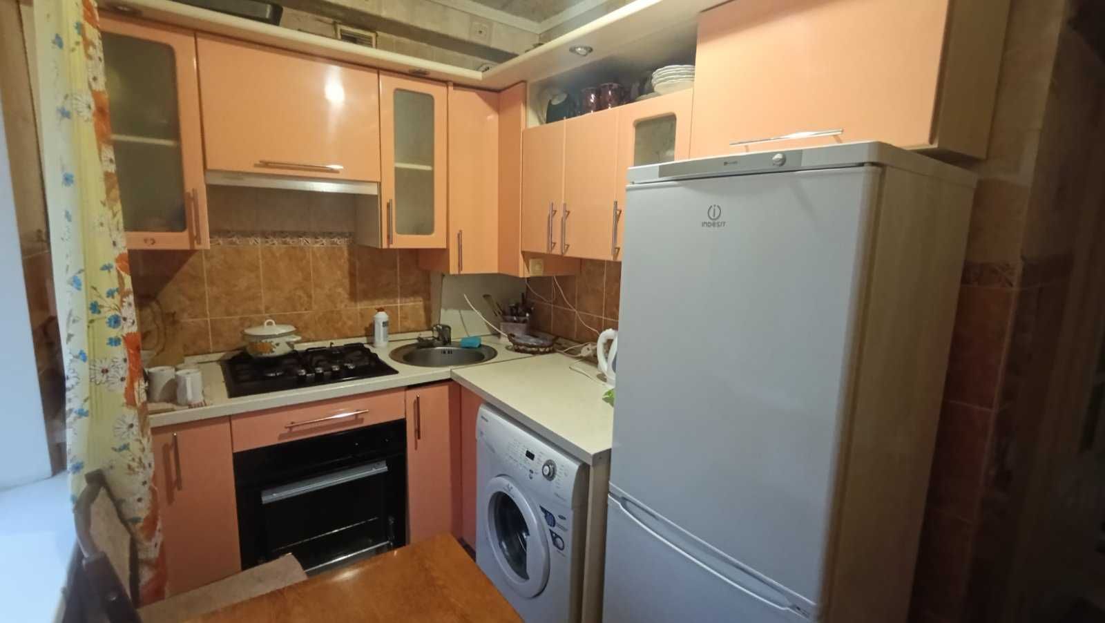 Продам 2-х комнатную на Матросова с АГО, Gala Є-відновлення