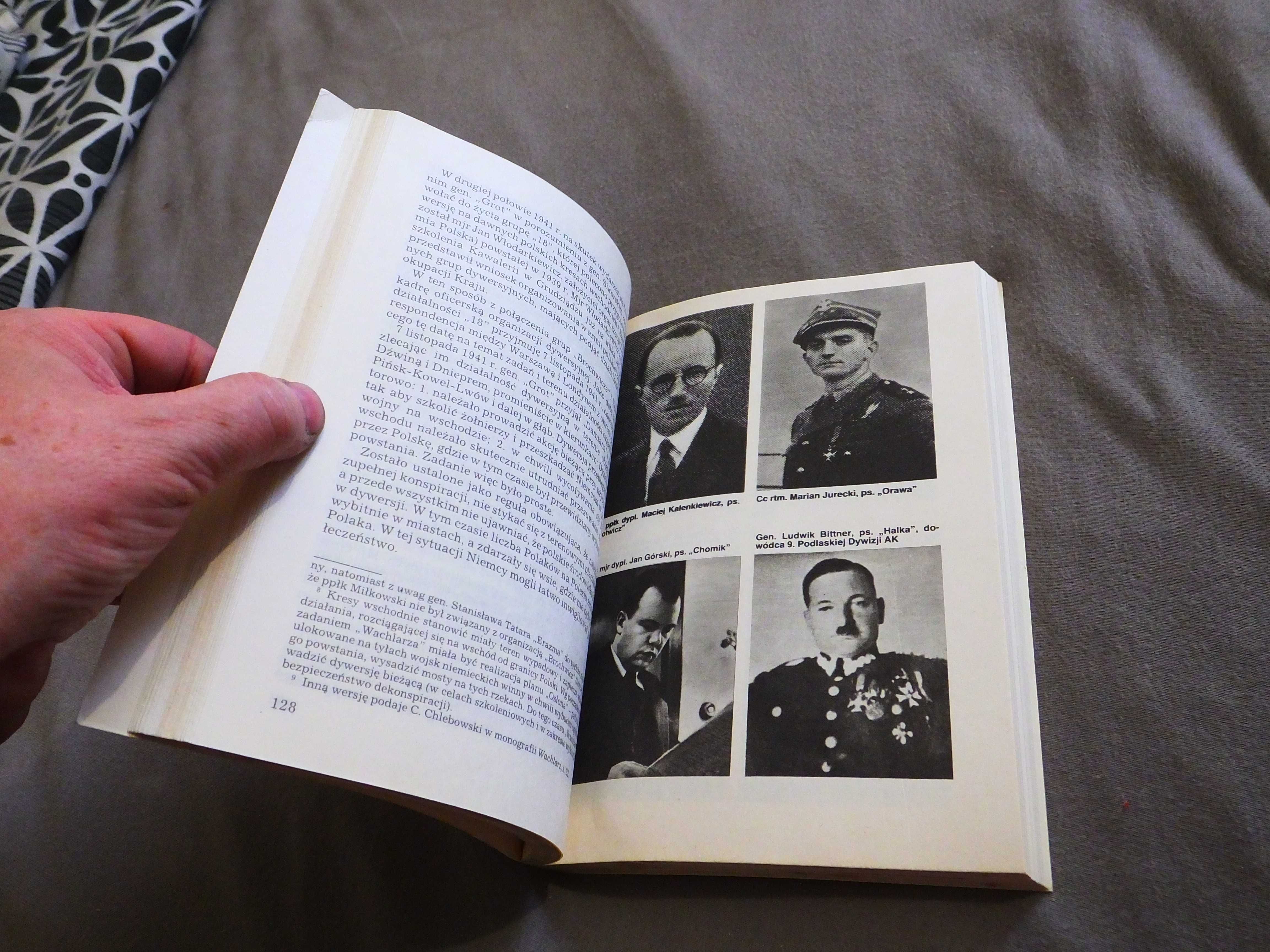 Książka "Ankieta cichociemnego" - Alfred Paczkowski