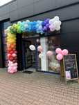 Impreza z klasą? Zamów balonową dekorację – unikalne ścianki!