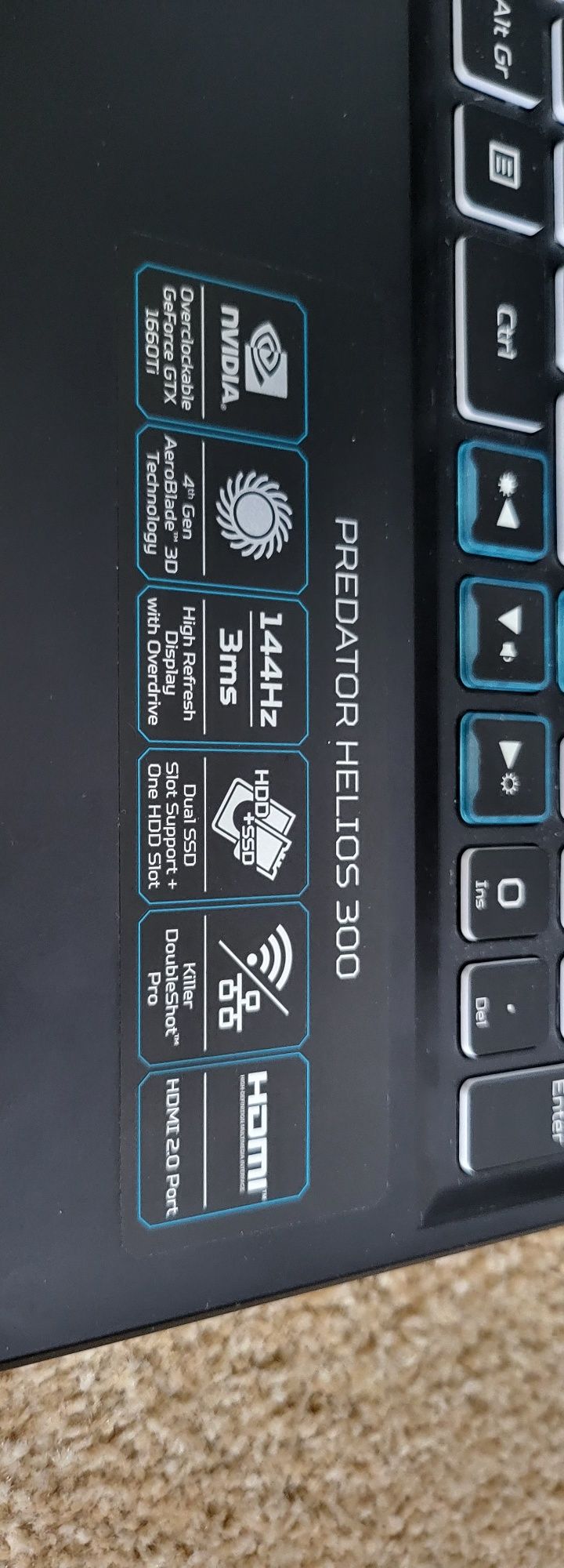 Acer predator helios 300
