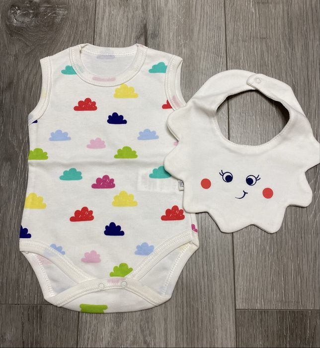 Набір одягу для новонародженої дівчинки (з 16 предметів)