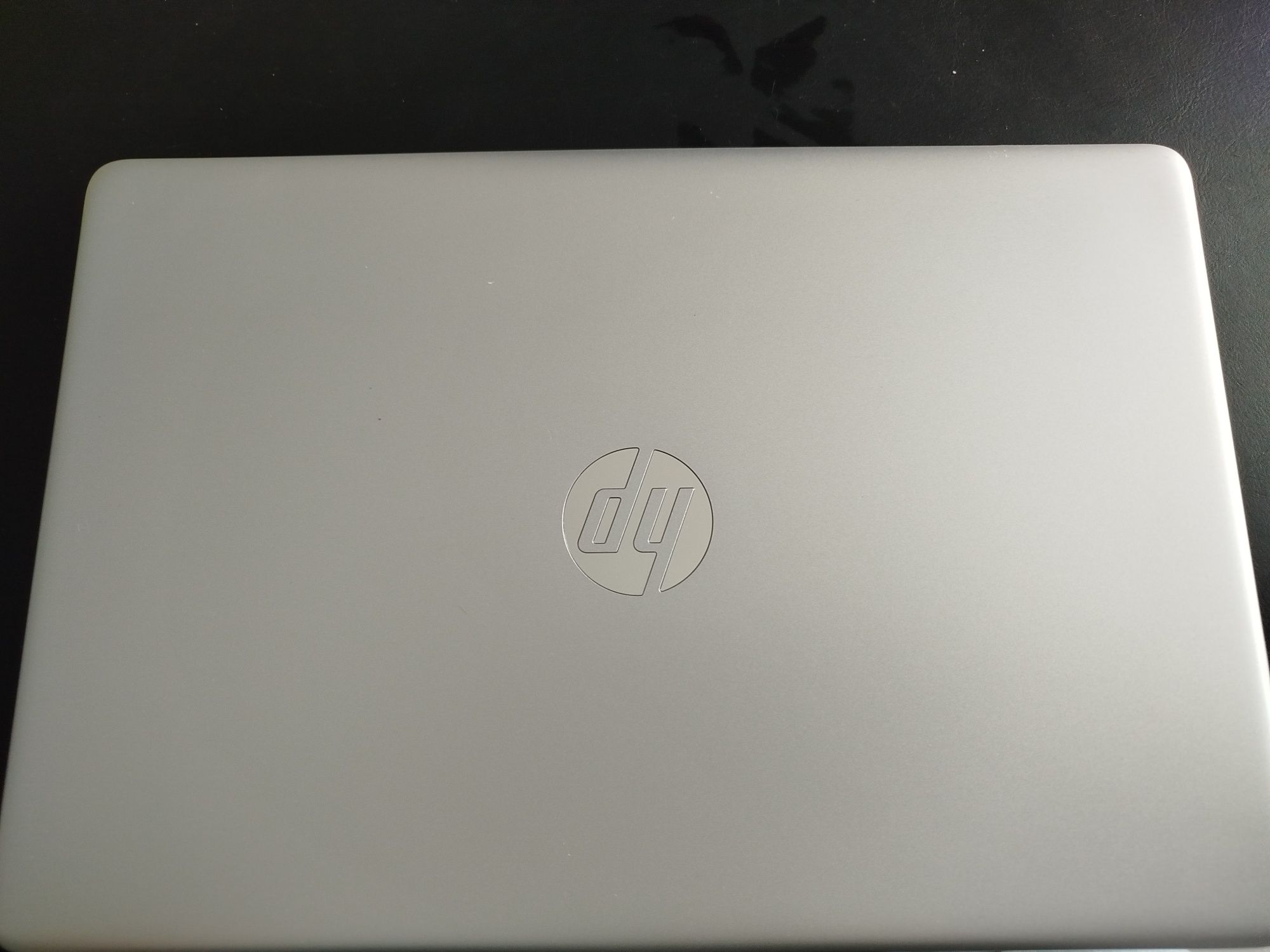 Computador Hp - prateado