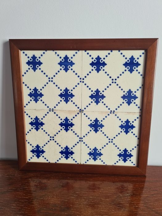 Azulejos com moldura