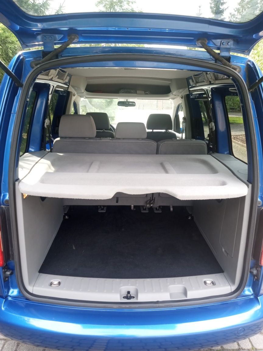 VW Caddy 1.6 benzyna life  2009