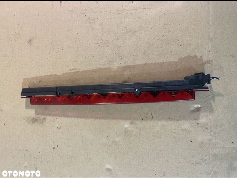 8D9945097B trzecie światło stop audi a4 b5 lift