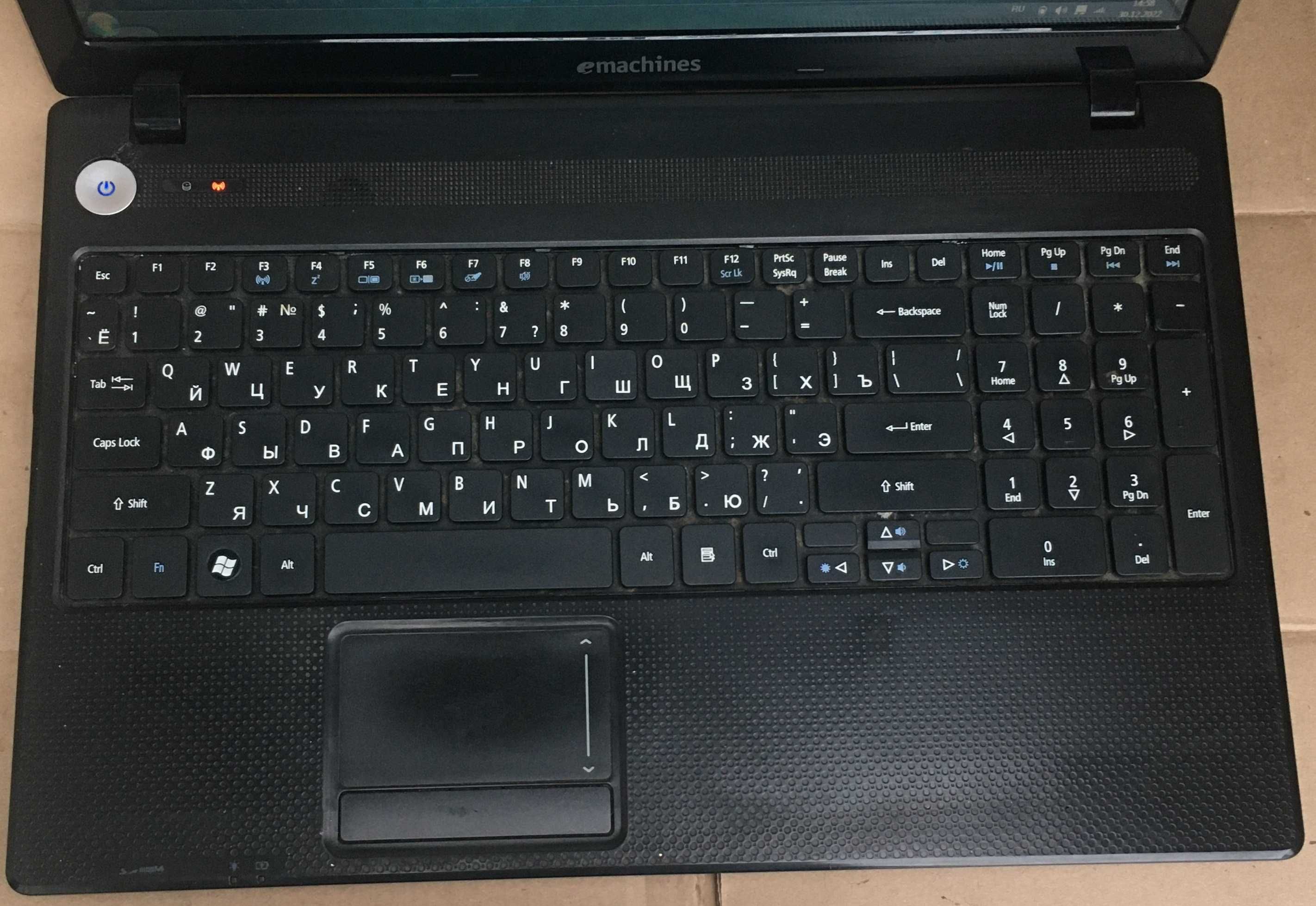 Ноутбук Acer E442G Phenom X3 N850 RAM 4Gb HDD 80Gb Radeon HD 4200