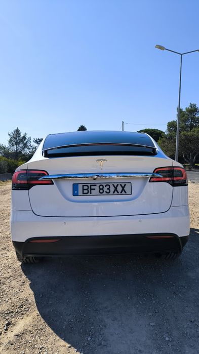 Tesla x 75D 2018