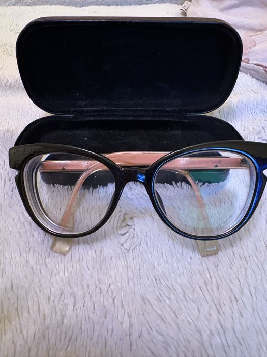 Oddam okulary korekcyjne za darmo