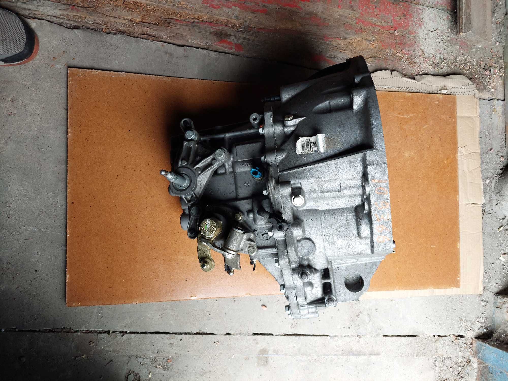 Продам коробку передач КПП ND0015 ND0 015 Рено F4R Renault