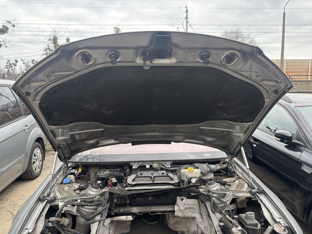 Audi A8 D3 błotnik L P