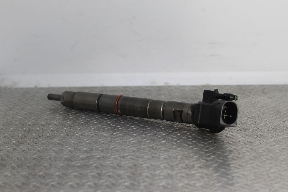 Форсунка дизельна електрична Volkswagen Touareg NF Туарег НФ CRCA 3.0