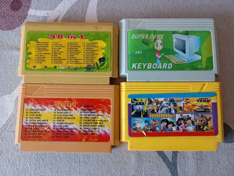 Console TV com 4 cartuchos