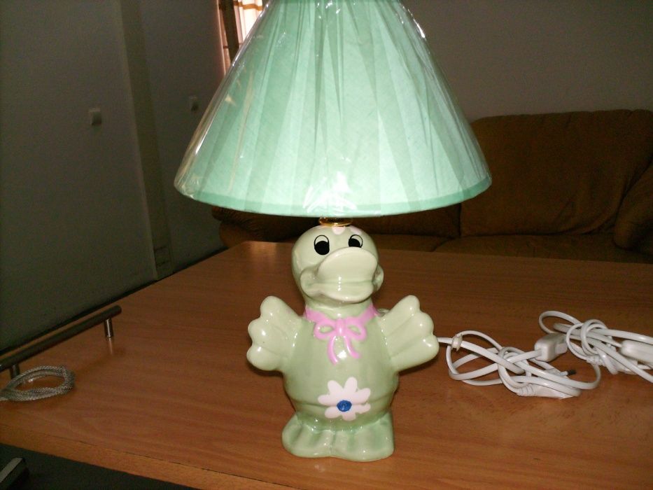 Vendo candeeiro para quarto de criança