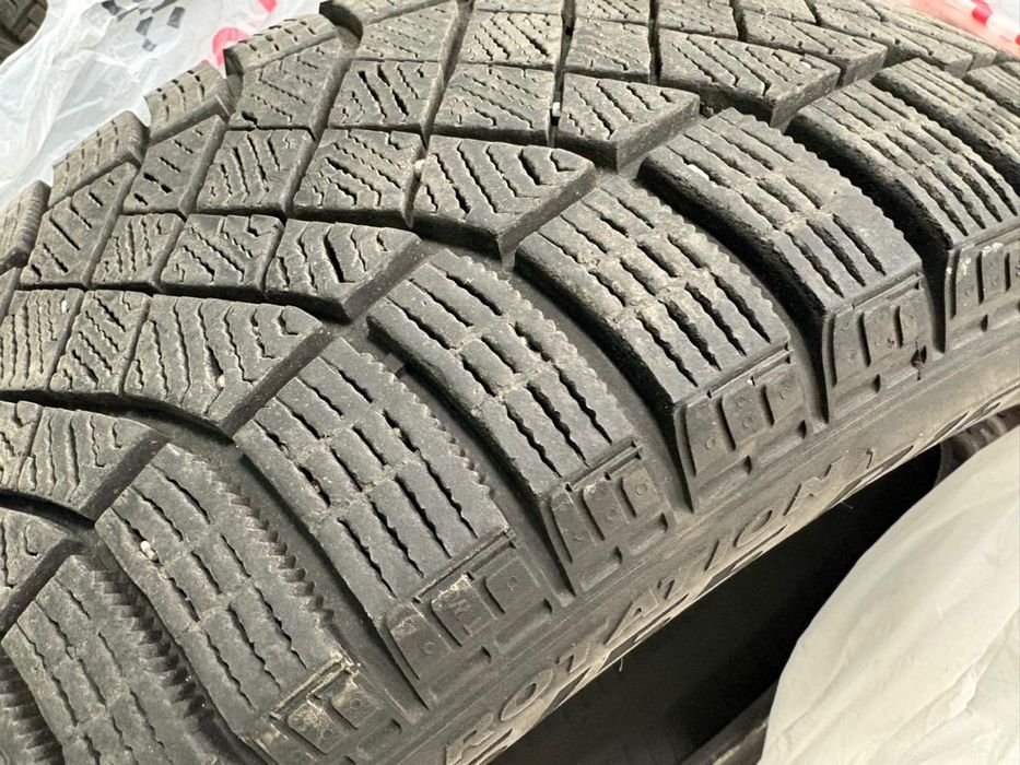 Pirelli Ice Zero 205/55/R16
