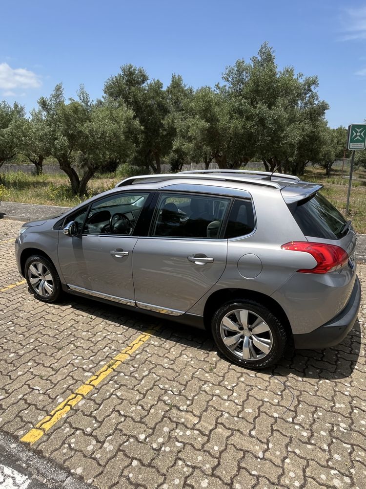 Peugeot 2008 1.2 PureTech Allure 2016