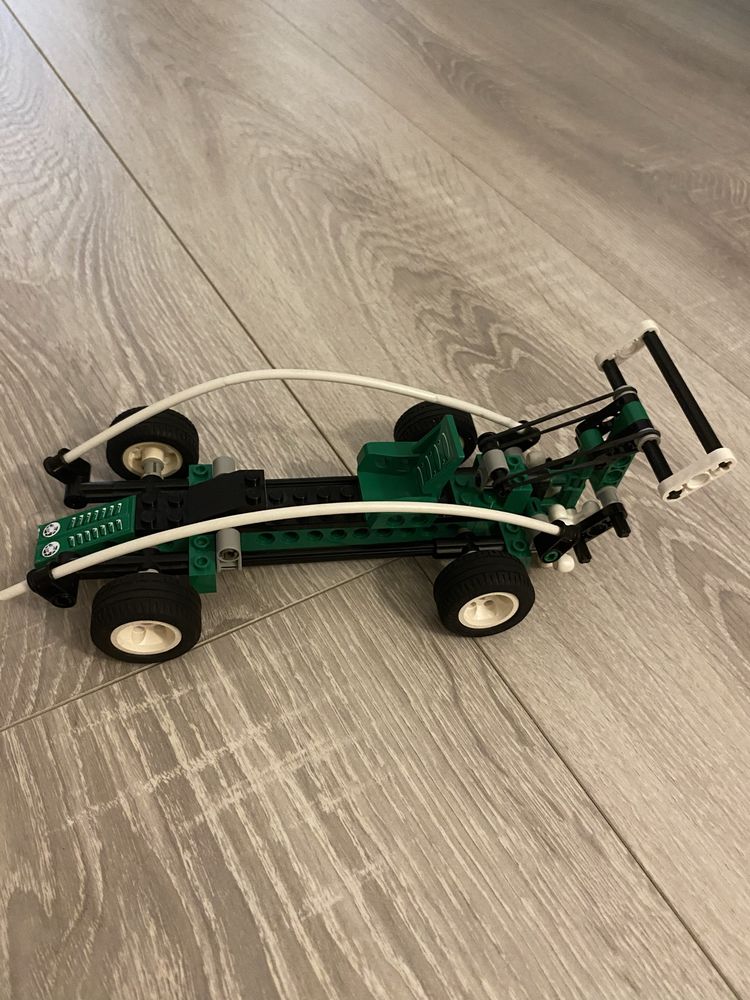 Lego Technic 8213 - Spy Runner