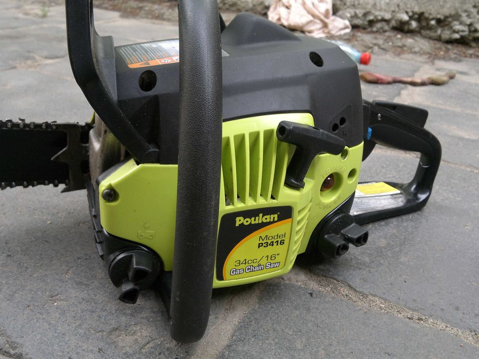 Продаю бензопилу Poulan Model P3416, Assembled in USA