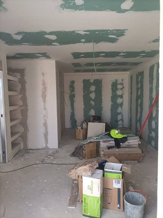 Construção e remodelação de edifícios residenciais, sua reparação,