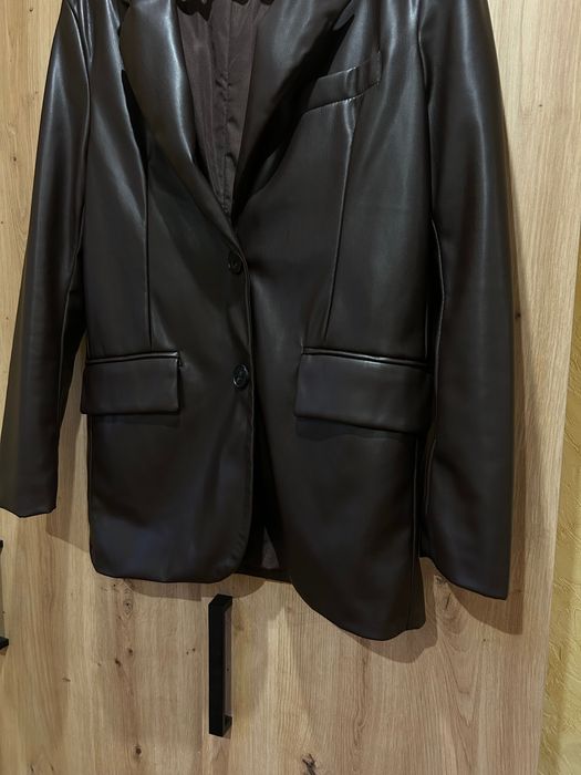 Піджак шкіряний шоколадний від Bershka