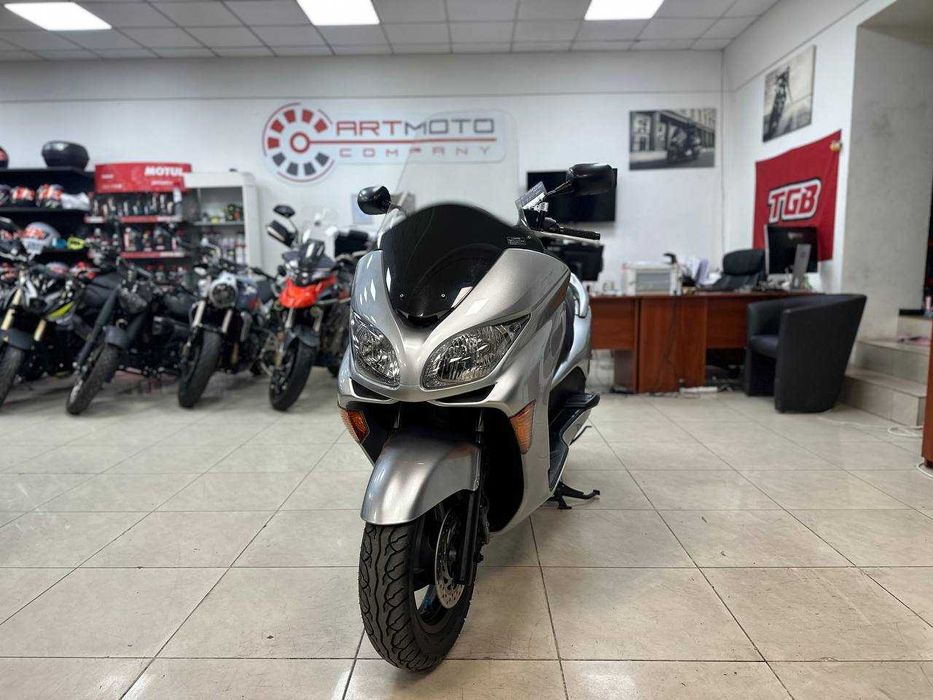 Максі-скутер Honda Forza 250 Z MF08