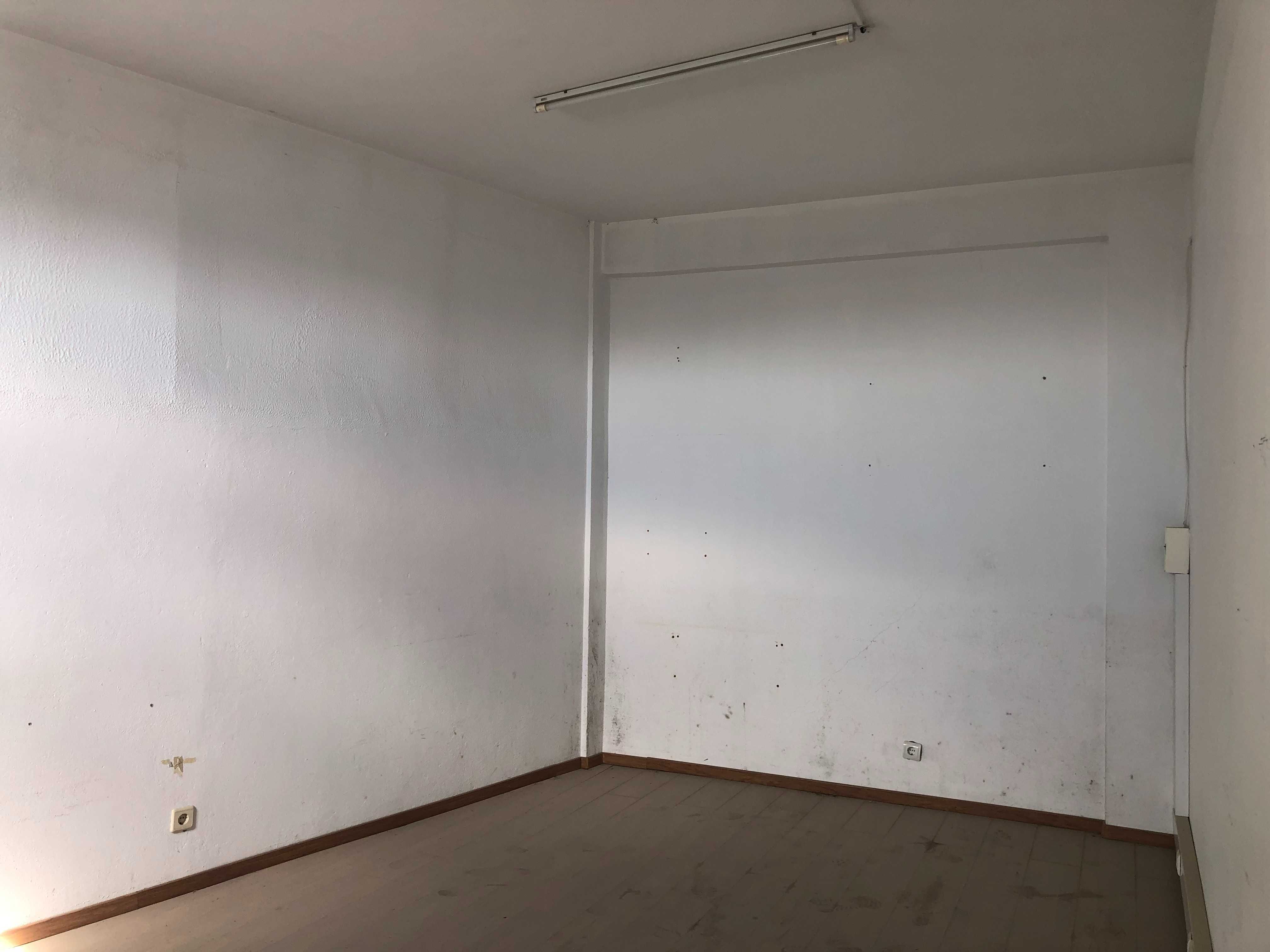 Loja Comercial - Centro de Penafiel