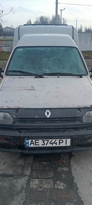 Продам Рено рапид