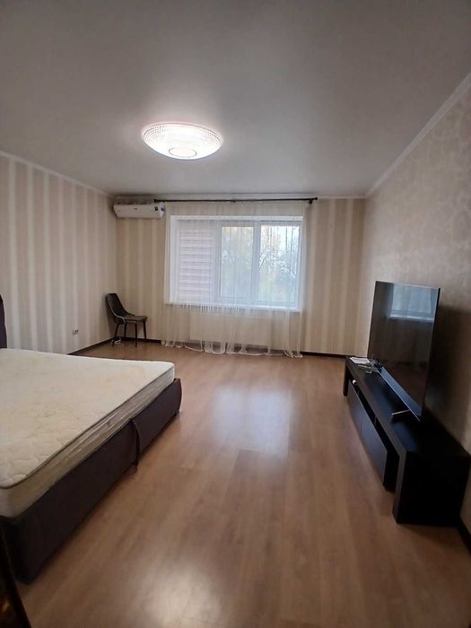 Оренда 2 кімн. квартири,  автономне опалення, центр