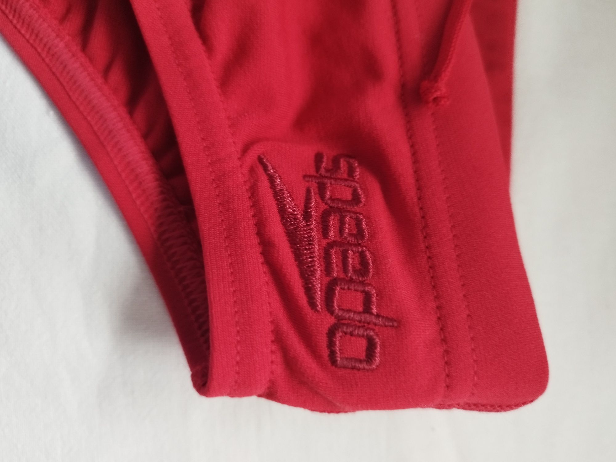 Slipy kąpielowe firmy Speedo .