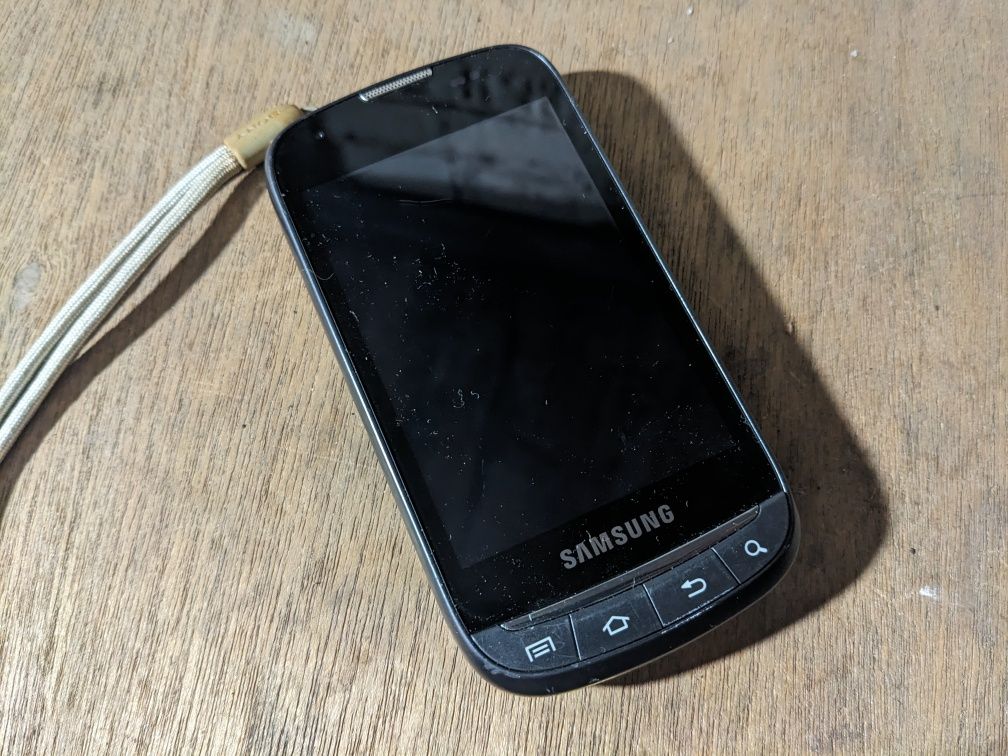 Смартфон трансформер Samsung SPH-M930 з розсувною клавіатурою
