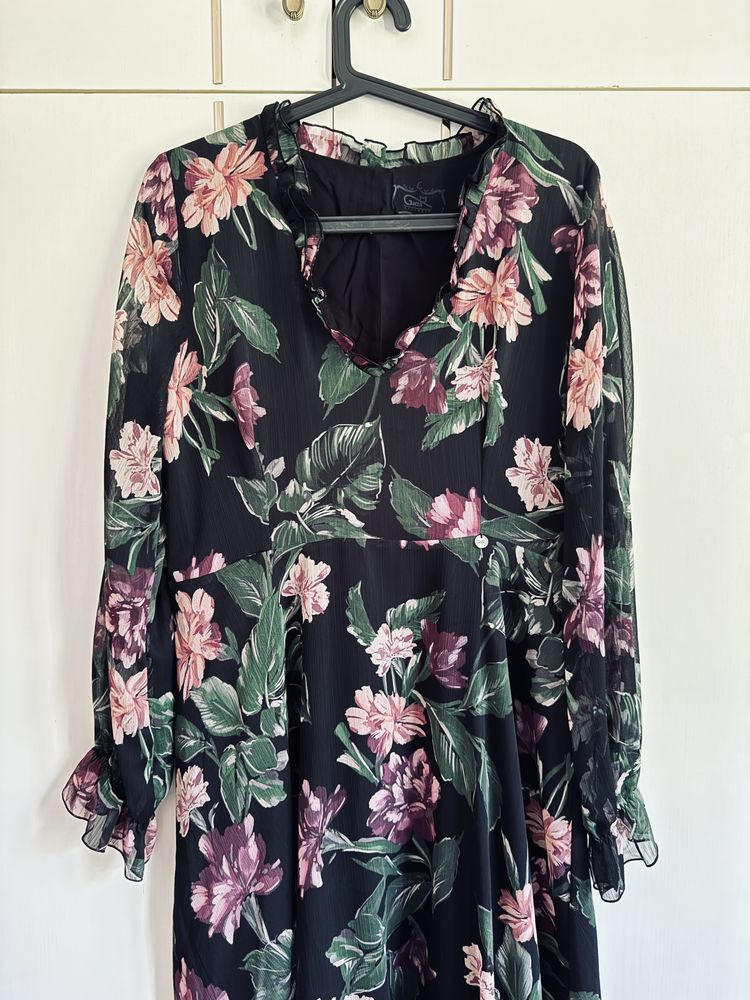 Sukienka midi w kwiaty Gatta 40 L