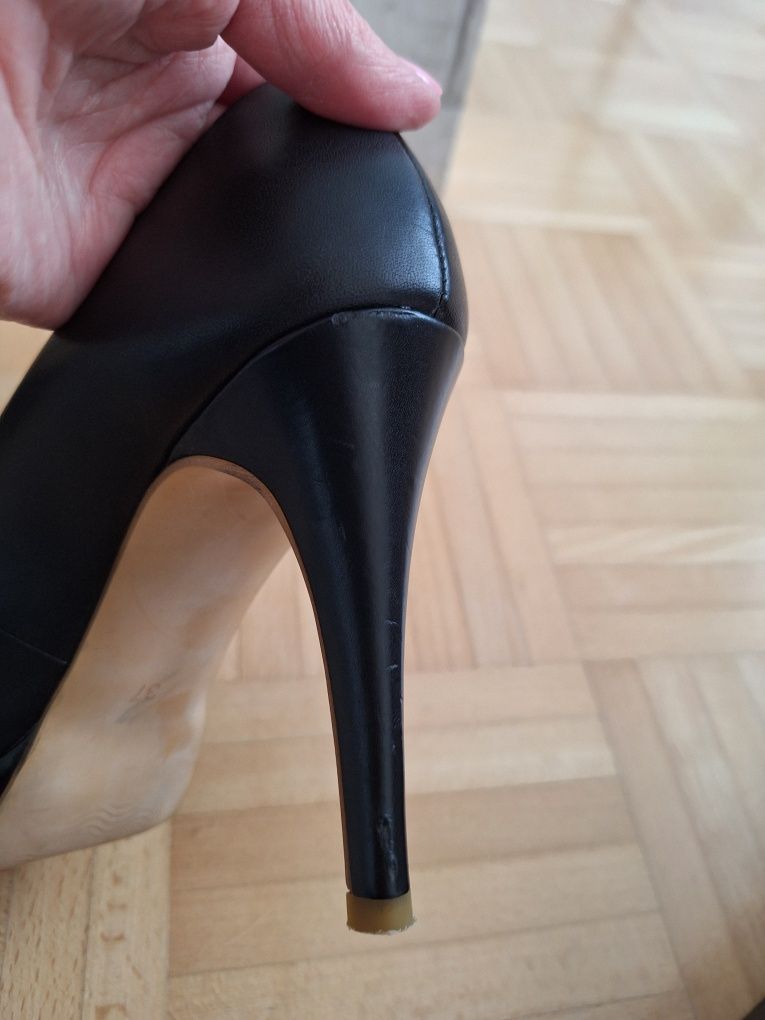 Buty Monnari r.37 skóra
