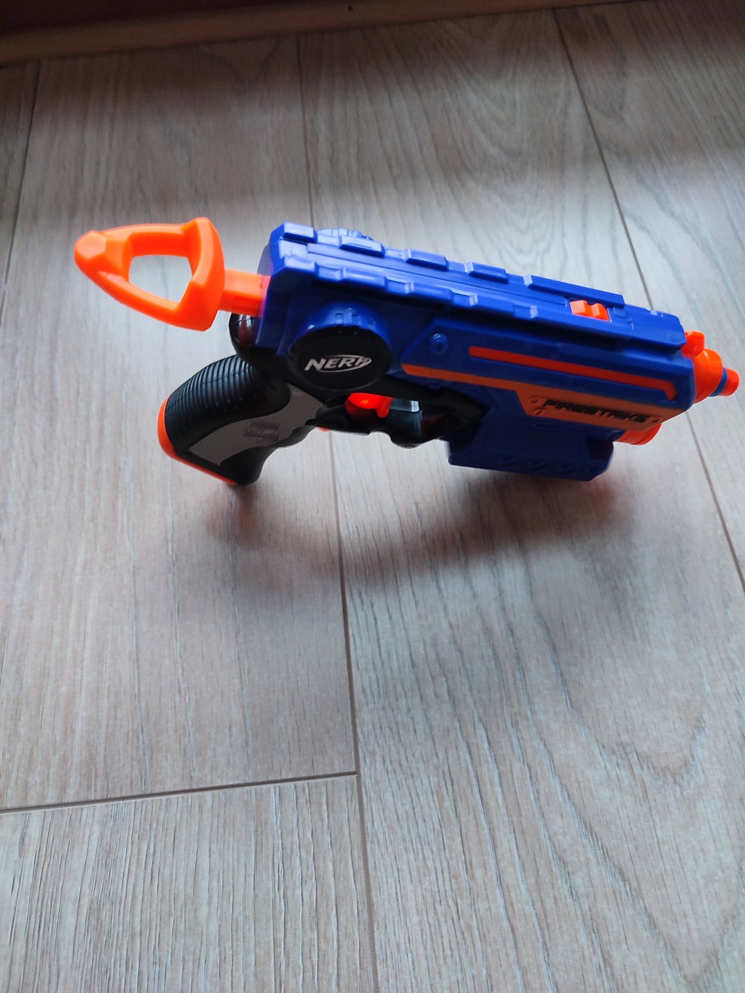 Nerf Firestrike pistolet zabawka