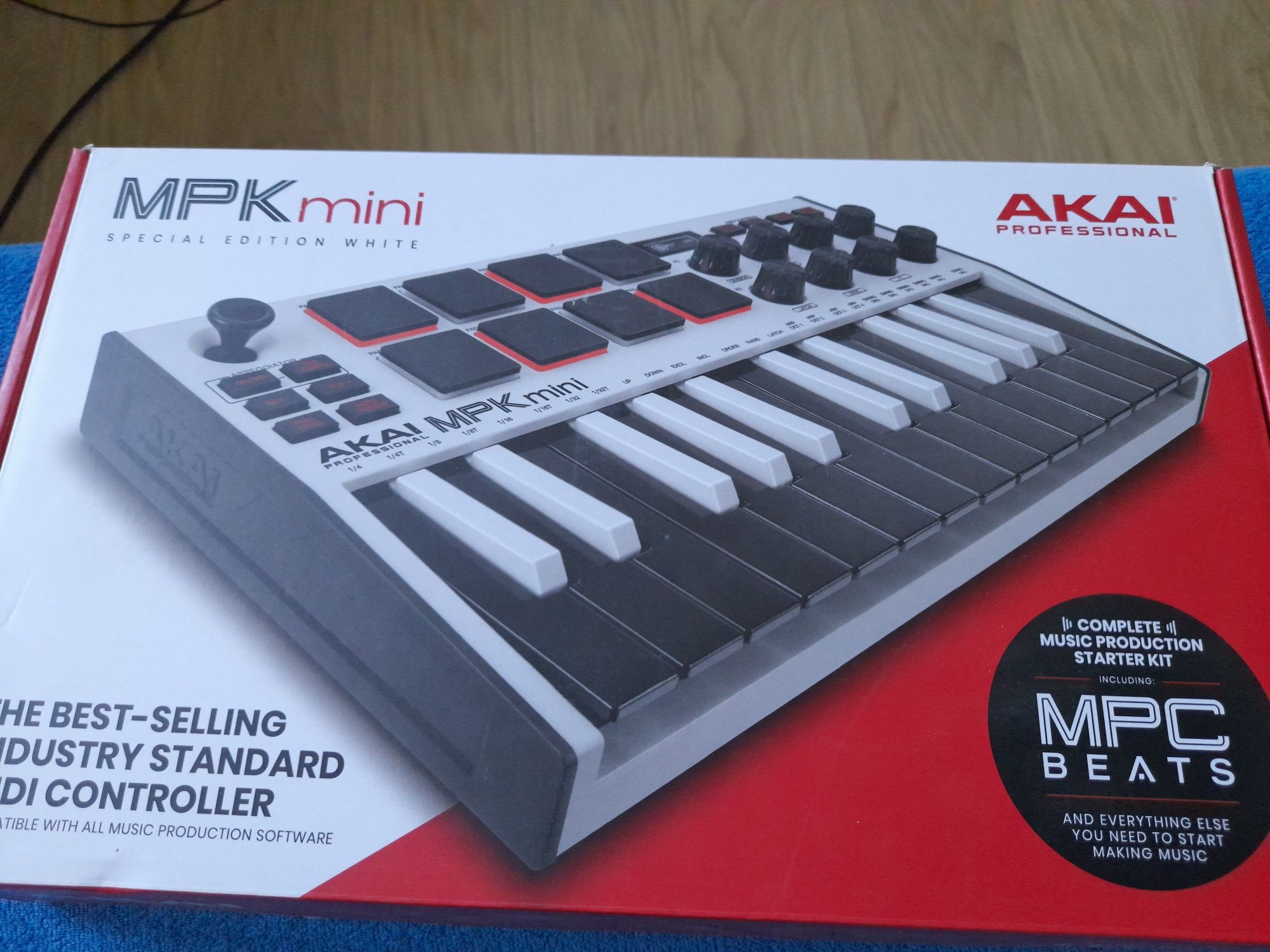 Akai MPK Mini White JAK NOWY