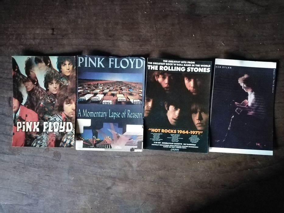 Vários postais de bandas