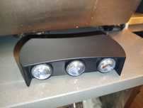 Lâmpada LED de exterior para colocar na parede.