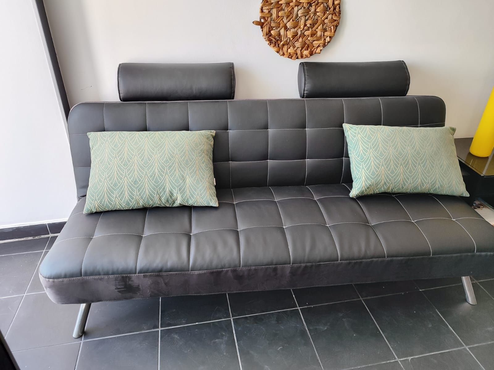 Sofá cama três lugares
