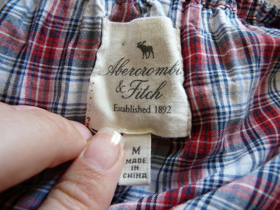 Abercrombie & Fitch > letnia bluzka w kratkę wiązana na plecach