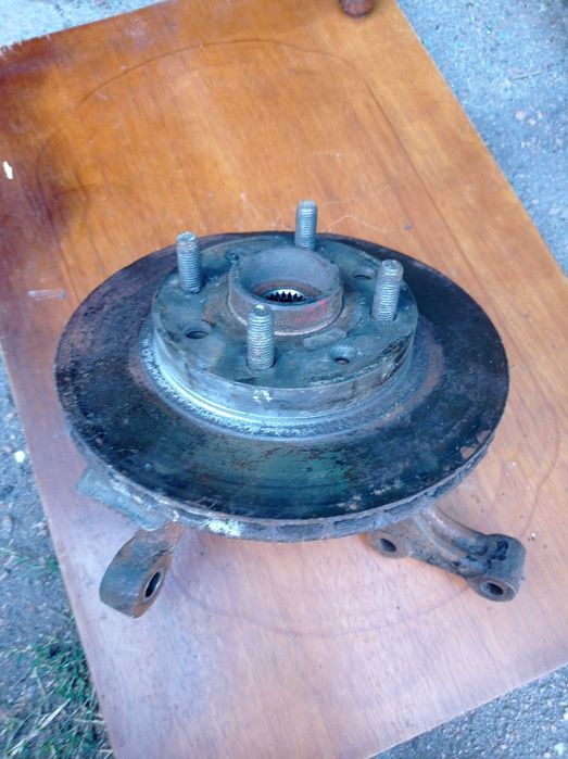 Поворотный кулак цапфа ступица, тормозной диск Шевроле авео, лачетти.