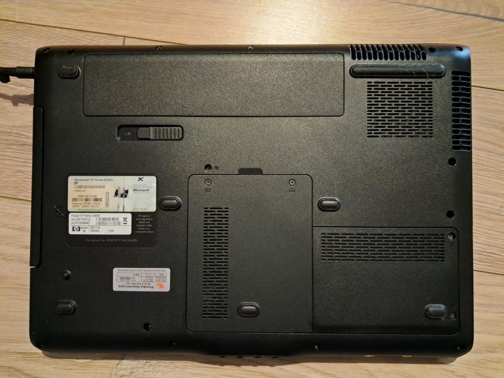 Sprzedam laptopa HP Pavilion 6000.