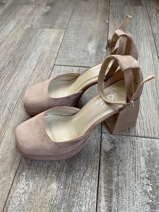 Босоніжки жіночі натуральна замша